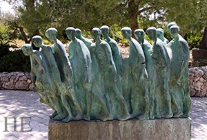 holocaust sculpture at yad vashem on the HE Travel Israel gay cultural tour