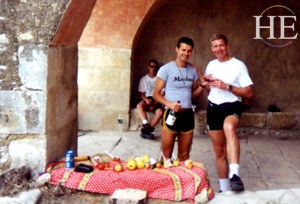 bicyclists enjoy a picnic on HE Travel Provencal gay biking trip in the French countryside