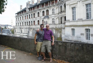 couple on the HE Travel gay bike tour in France