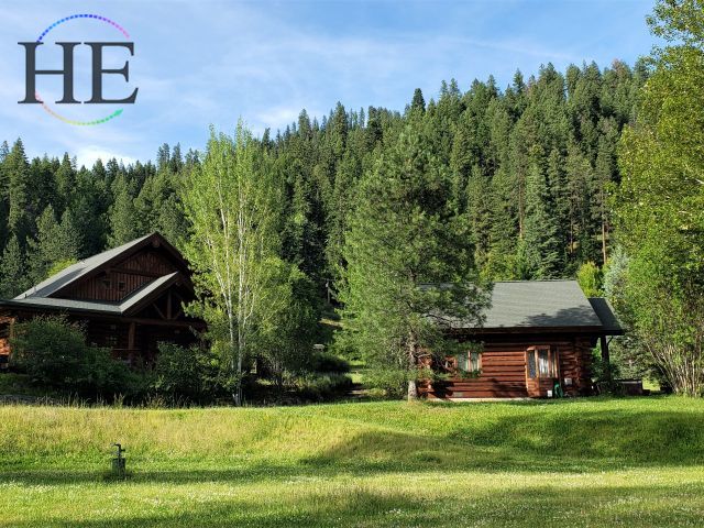 Idaho-Montana-mountain-getaway-hetravel-gay-usa-domestic-tours-travel-worldwide-cabin-life-covid
